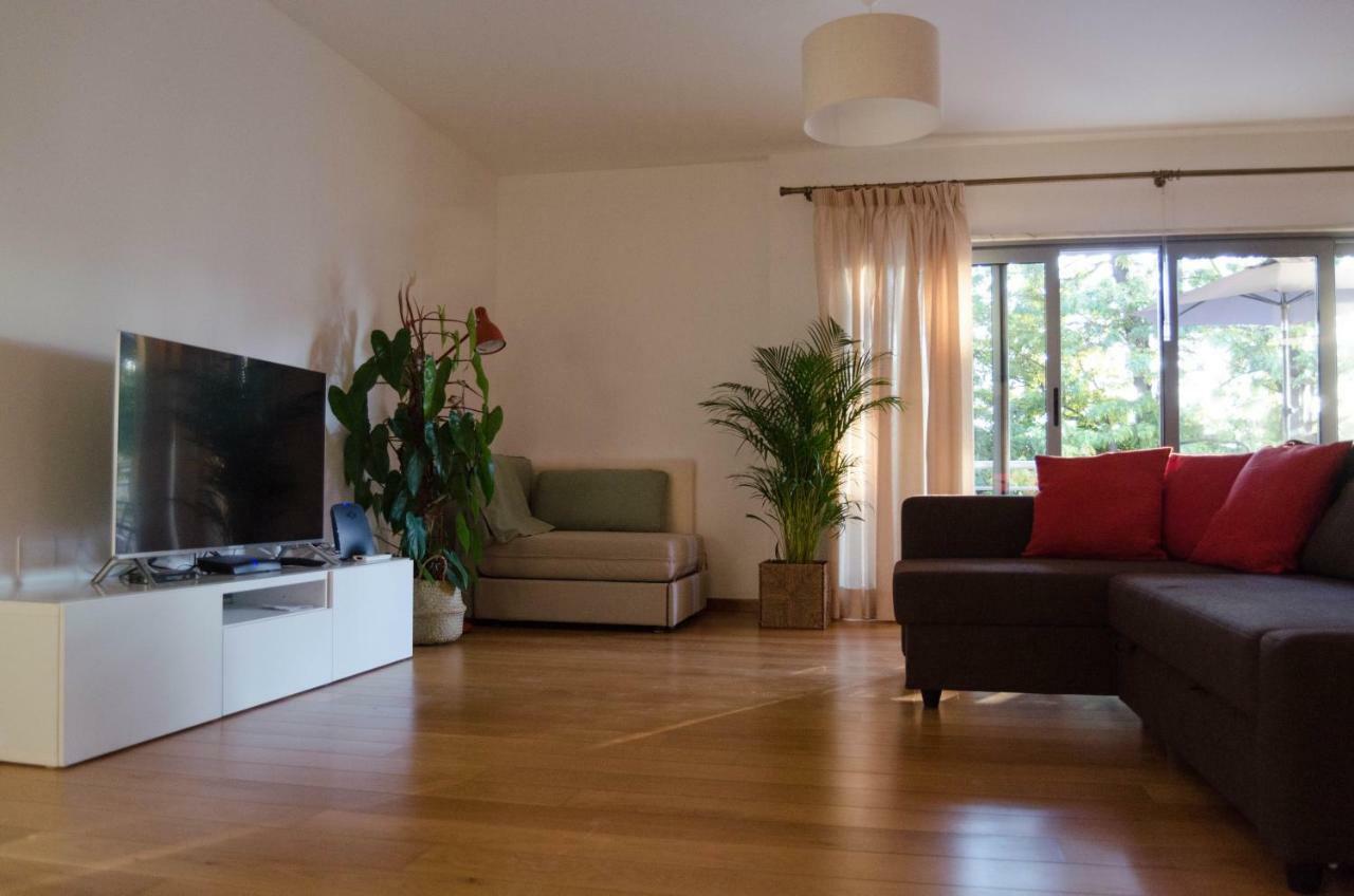 Joivy Graca Luminous 2-Br Apartment With Terrace ลิสบอน ภายนอก รูปภาพ